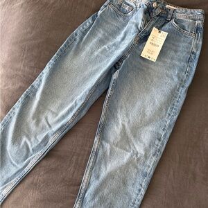 Zara Classic Mom Fit Blue Jeans